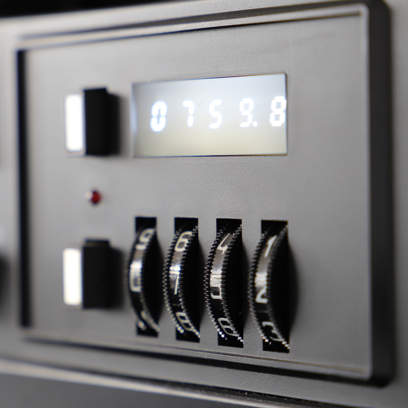 Digital microprocessor counter for Grundig TS1000